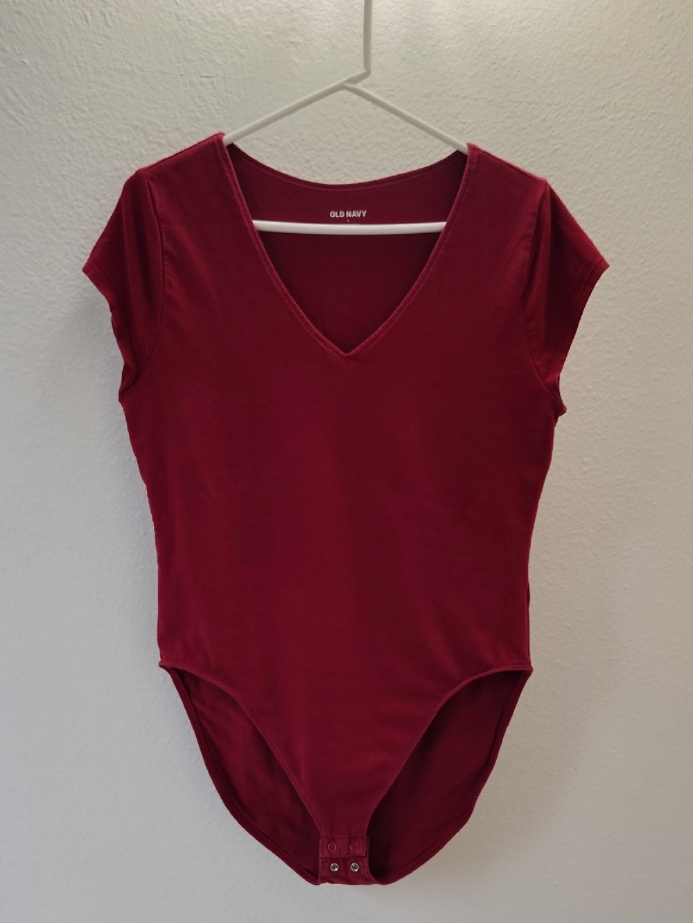 Old Navy Women's V-Neck Bodysuit in Burgundy